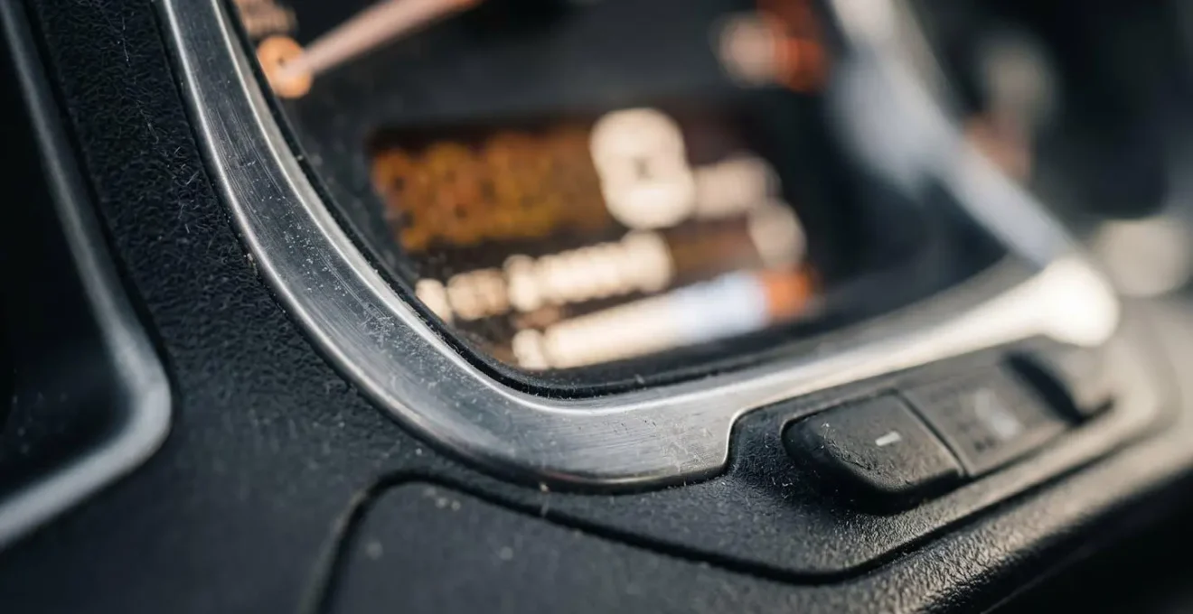 Dispositif de suivi télématique pour assurance automobile au kilomètre